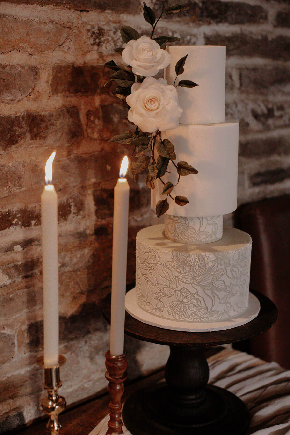 Botanical sugar flower cake. Rose detailed wedding cake