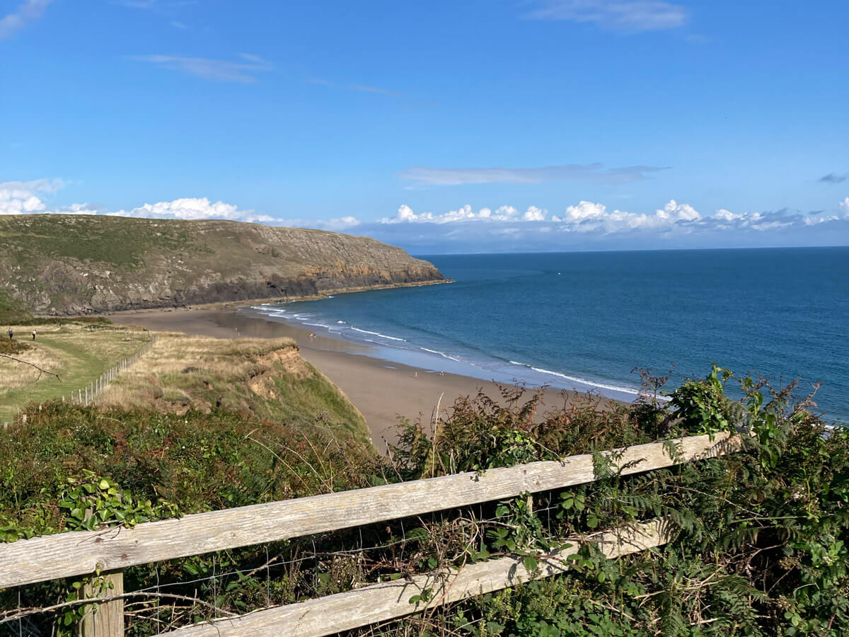 Cliff view of Traeth Porth Ceiriad