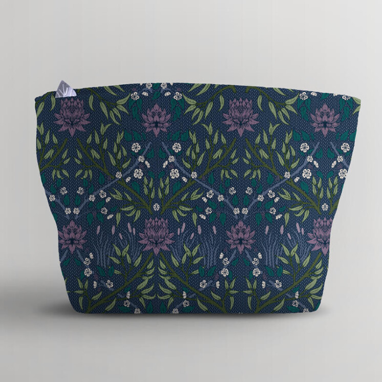 Make up bag with Damask Heritage Riverside bloom pattern