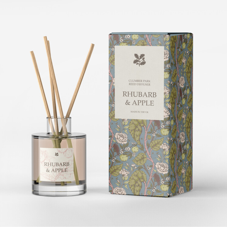 Scented diffuser with Rhubarb, apple and rose. Country living botanical pattern