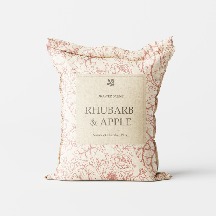 Drawer scent bag with rhubarb, apple and rose pattern. Country living style.