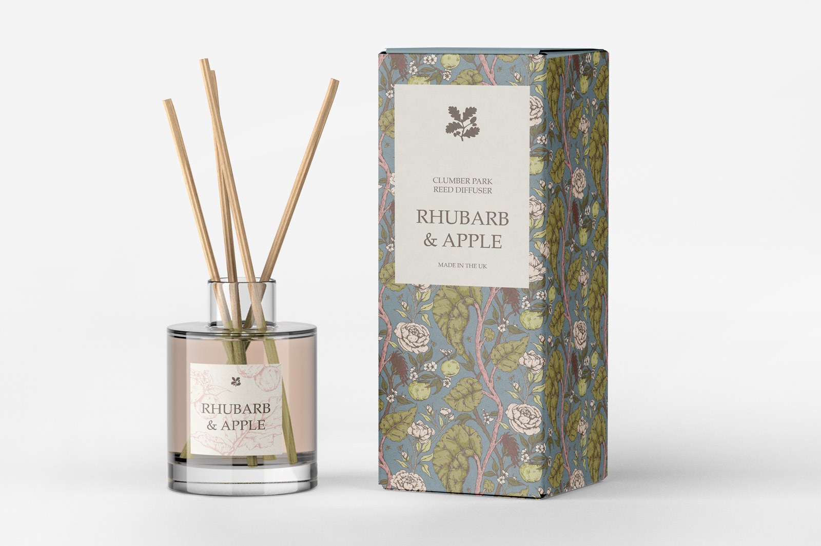 Scented diffuser with Rhubarb, apple and rose. Country living botanical pattern