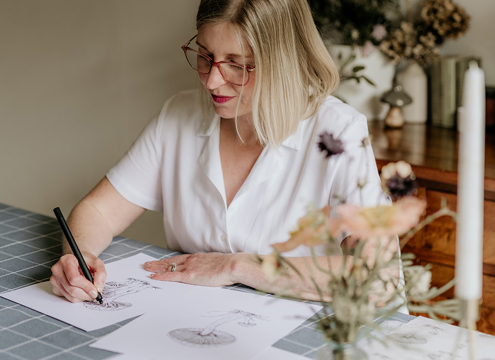 Simone Carr fine line illustration for nature lovers and story tellers